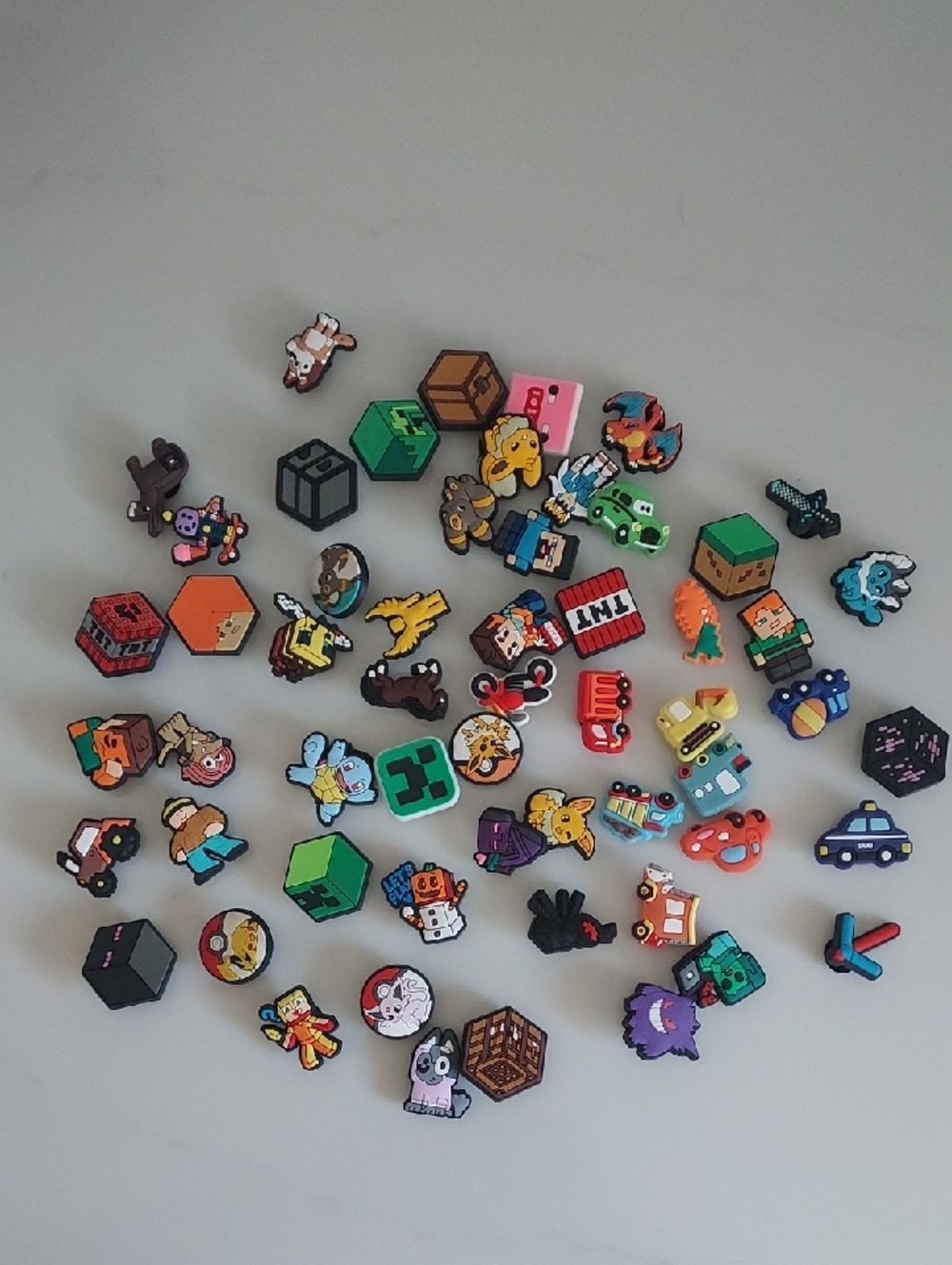 Jibbitz Lot 58 Crocs Charms Minecraft Roblox Pokemon Cars Bluey